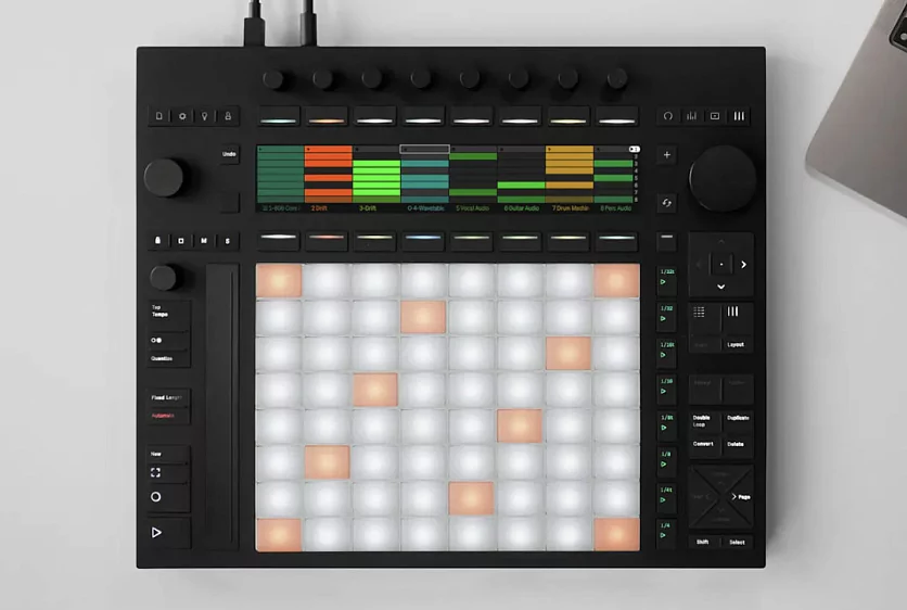 USB MIDI контроллер Ableton Push 3 USB MIDI контроллер Ableton Push 3
